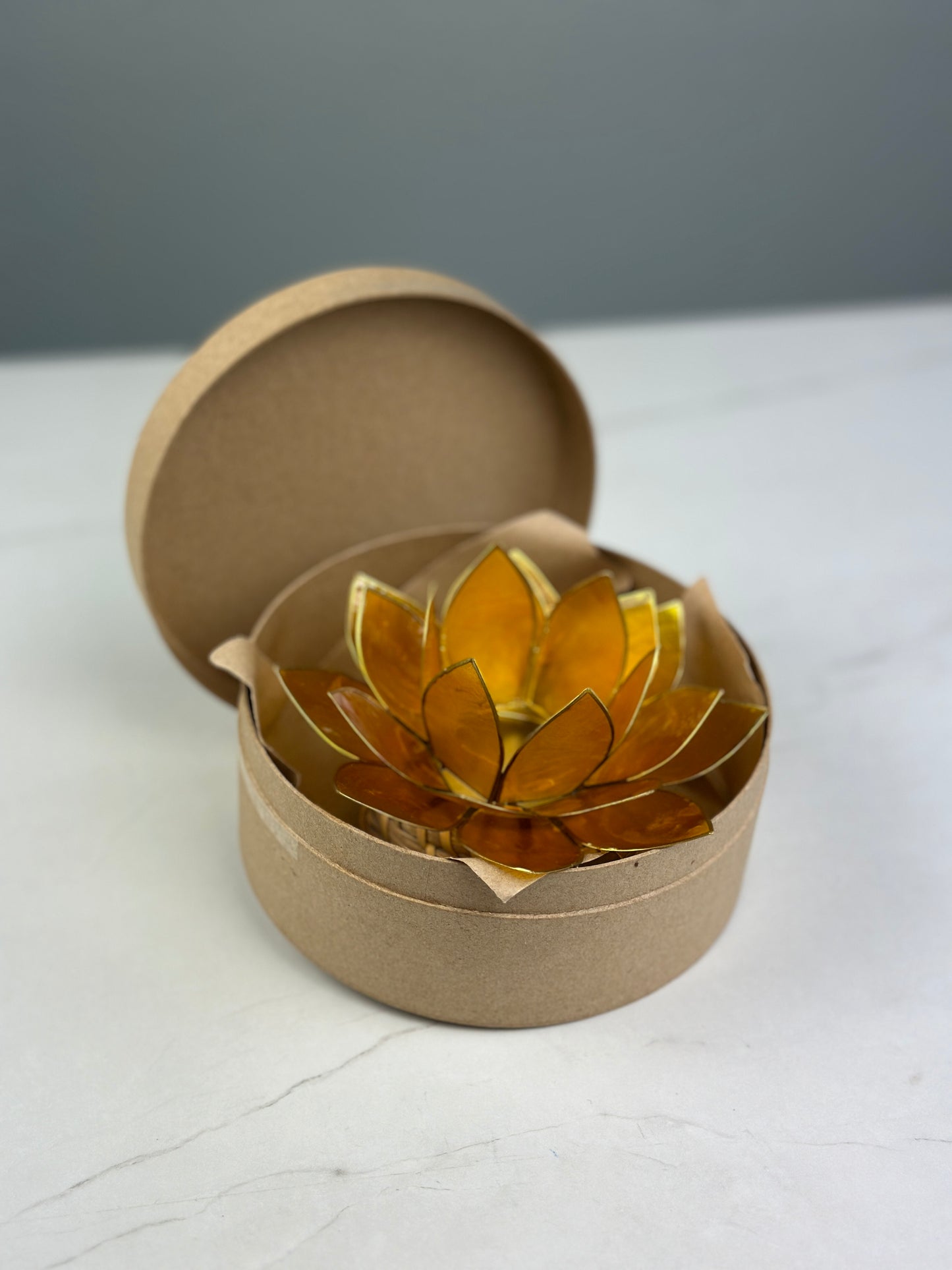 Solarplexuschakra Lotus Teelichthalter - Gelb und Gold