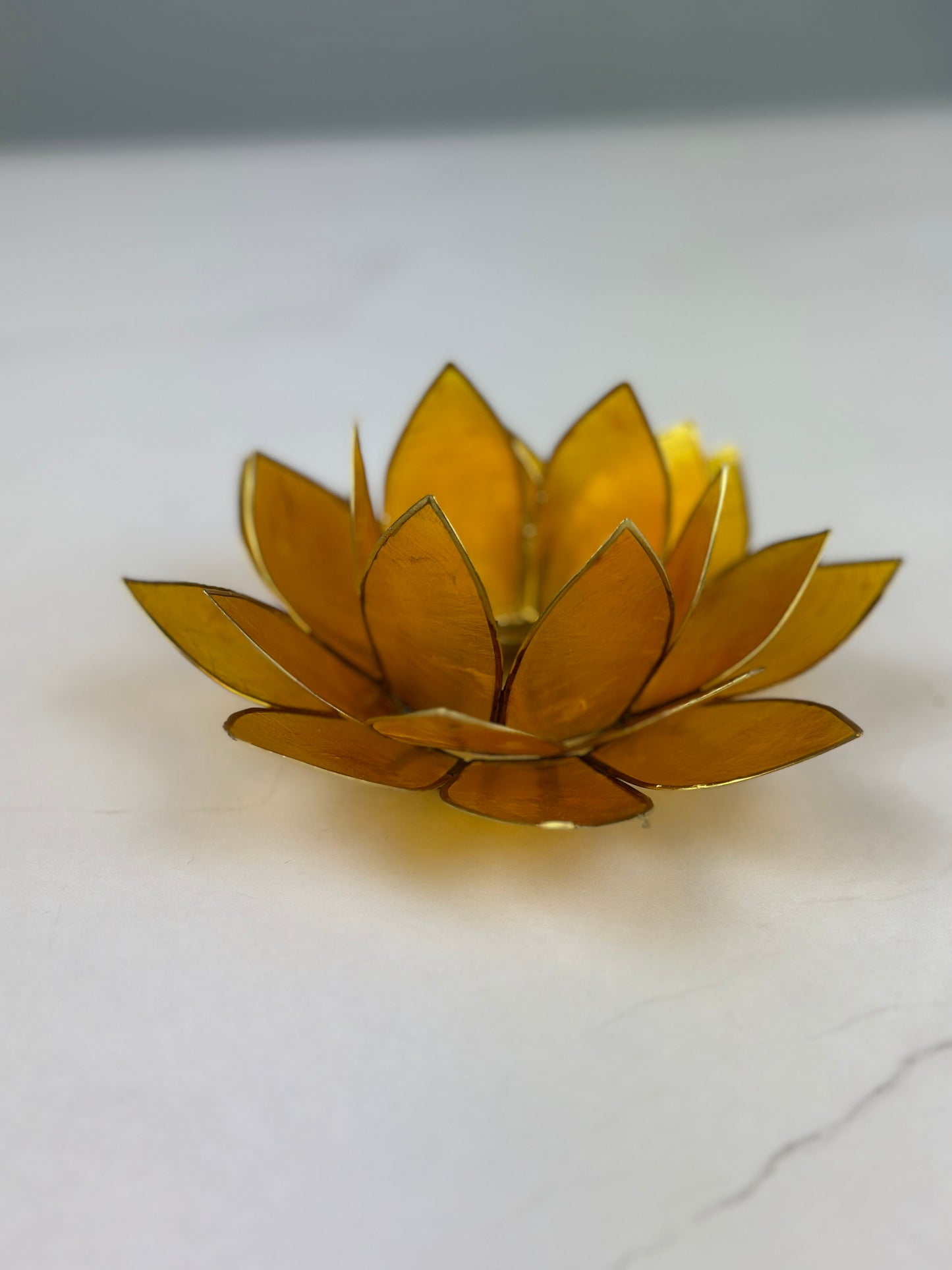 Solarplexuschakra Lotus Teelichthalter - Gelb und Gold