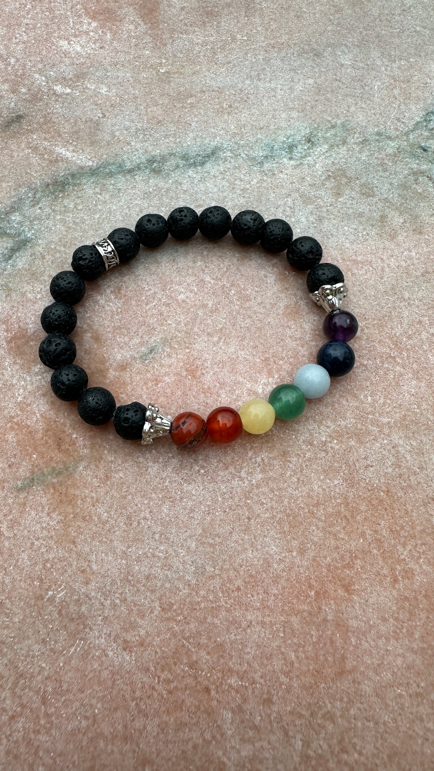 Chakra Lavastein Armband: Energie und Heilung