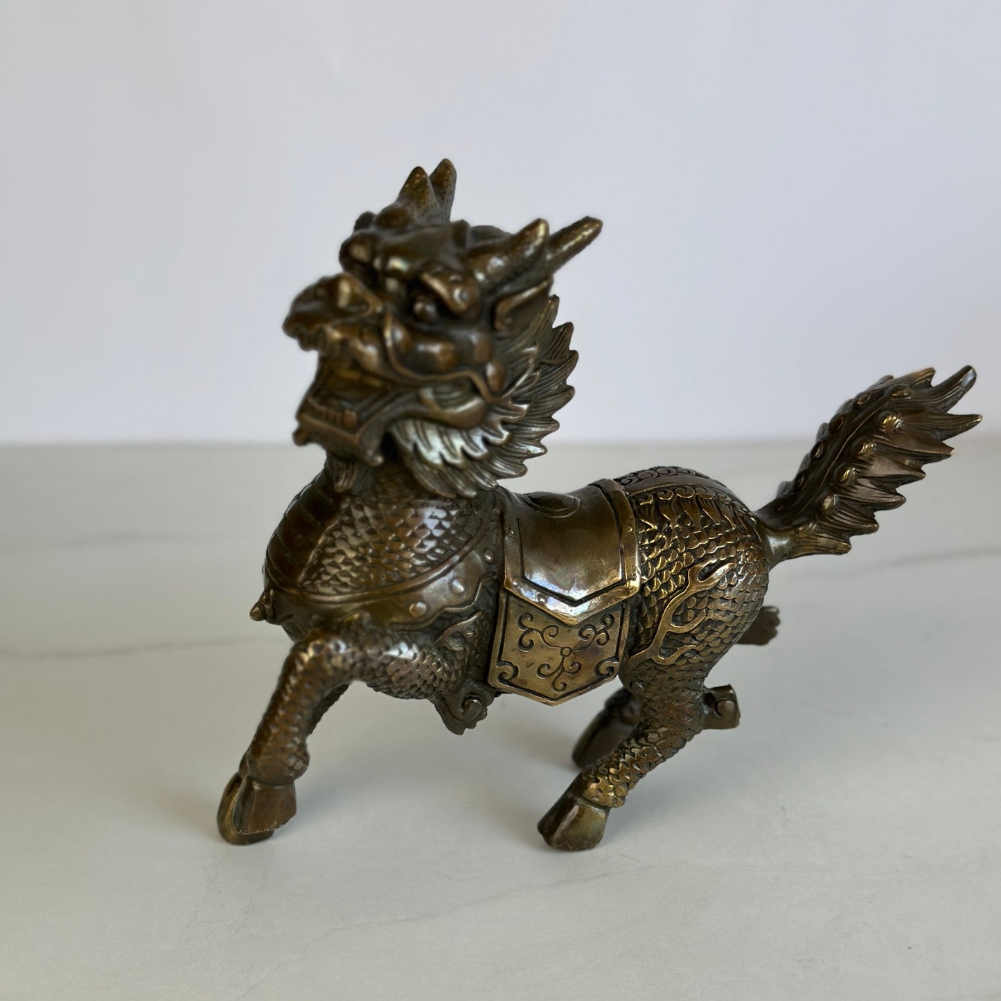 Handgefertigter Qilin: Symbol für positive Energien und Schutz
