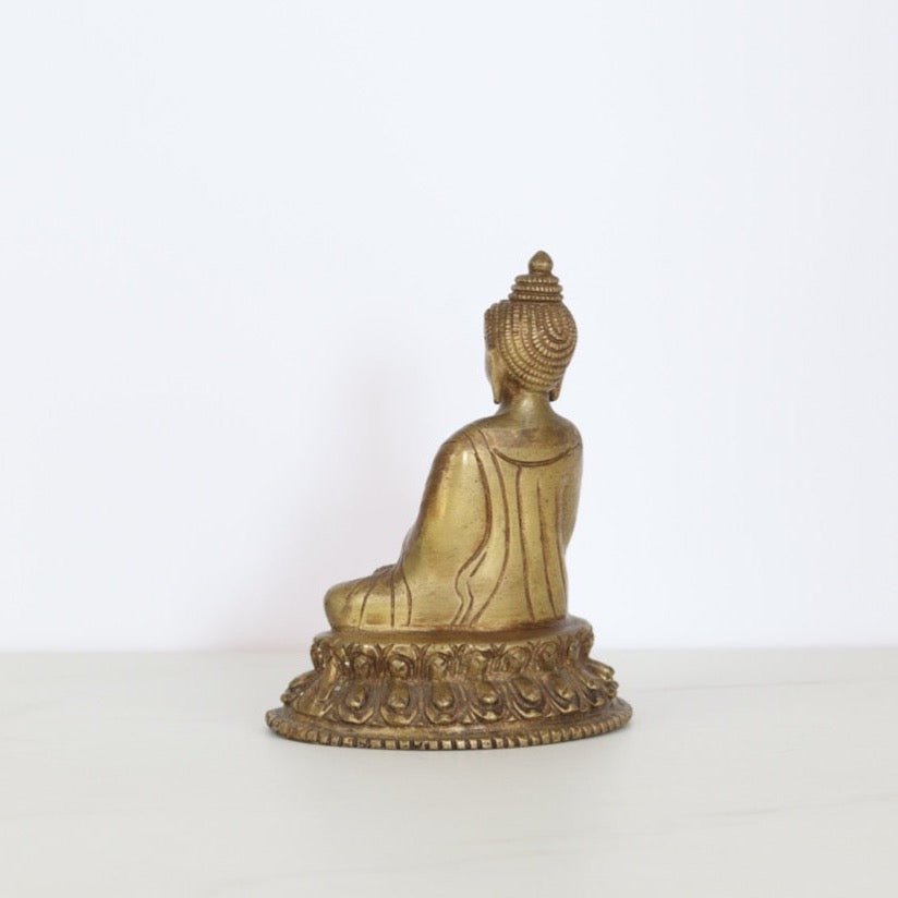 Buddha Shakyamuni Statue: Ein Hauch von Frieden für Dein Zuhause