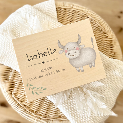 Personalisierte Holzkiste – mit Namen und Geburtsdaten