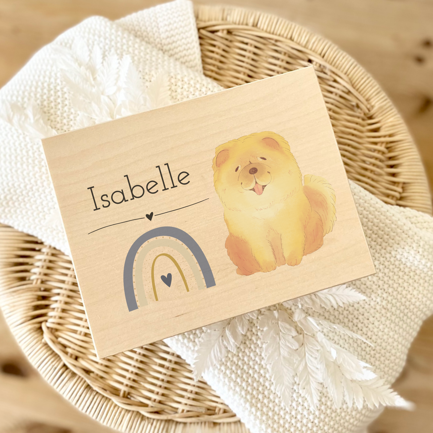 Personalisierte Holzkiste mit Namen und Sternzeichen