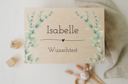 Personalisierte Holzkiste mit Namen & Wunschtext – Eukalyptus Design