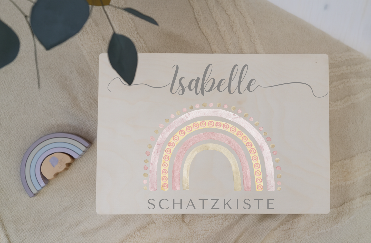 Personalisierte Holzkiste mit Name & Regenbogen – Geschenk