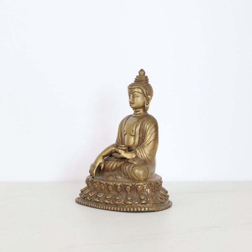 Shakyamuni Buddha – Ausdruck von Stille